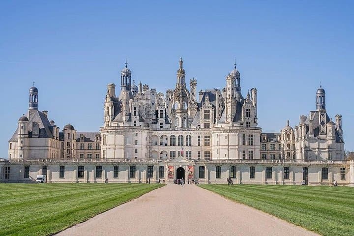 Private Chauffeur Service from Paris to Loire Valley Castles — photo 12