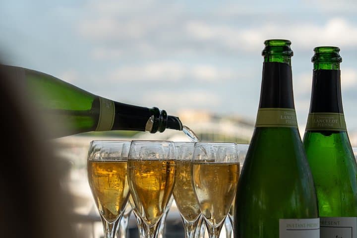 Paris Seine River Champagne Tasting Cruise by Ô Chateau — photo 6