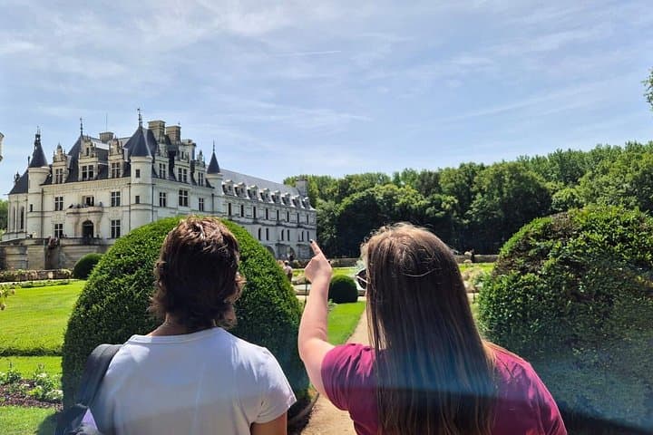Loire Valley Castles Small-group Guided Day Trip from Paris — photo 16