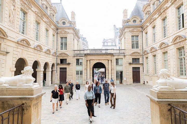Paris Le Marais Food Tour With 10+ Tastings, Cheese, Wine & More — photo 5
