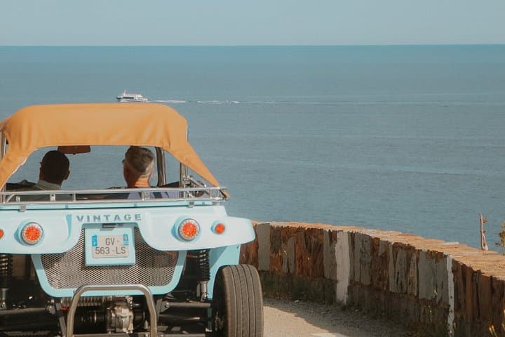 Riviera Sunset Drive - Cannes Road Trip en Buggy Vintage