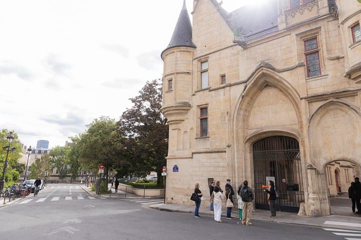 Notre Dame and Latin Quarter Food Tour with 10 Authentic Tastings — photo 9
