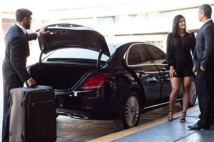 Private Driver in Paris – Flexible Hourly Chauffeur Service — photo 2