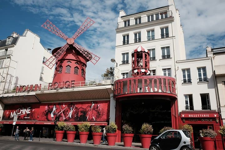 Montmartre Self Guided Tour of Scandal and Art — photo 4