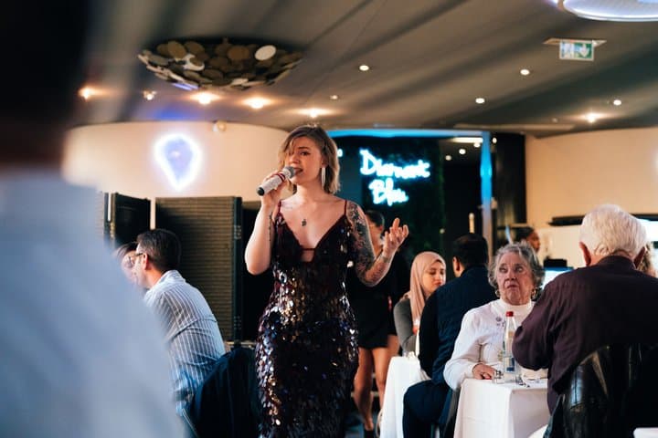 Paris Gourmet Dinner Seine River Cruise with Singer and DJ Set — photo 1