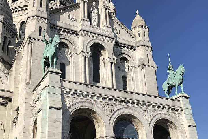 Paris Montmartre Self-Guided Walking Tour and Scavenger Hunt — photo 7