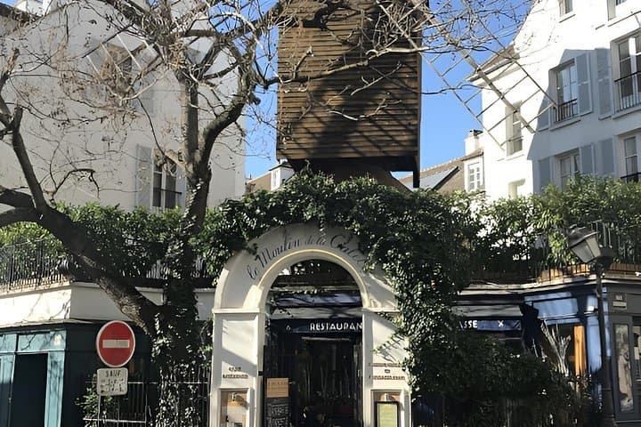 Paris Montmartre Self-Guided Walking Tour and Scavenger Hunt — photo 8