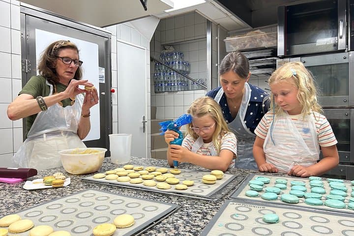 Paris French Baking Experience - Bread/Croissant or Macaron Class — photo 20