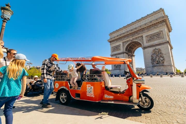 Private Tour in Paris by Electric TUKTUK — photo 1