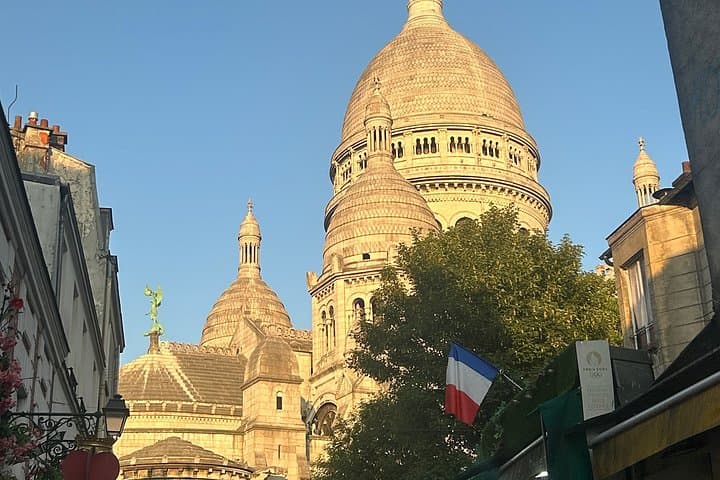 Montmartre Authentic Art Stories and Hidden Corners — photo 3