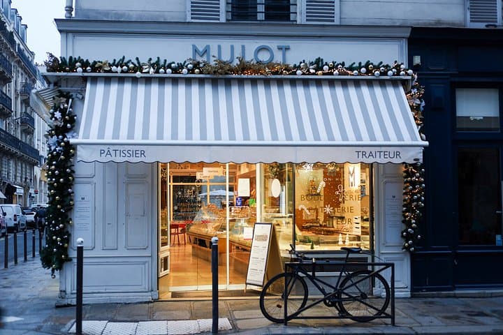 Paris Christmas Gourmet Food Small Group Walking Tour — photo 3