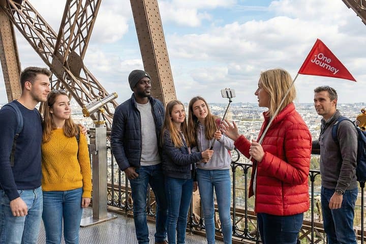 Eiffel Tower Elevator Tour with Interactive Guide+Optional Summit — photo 2