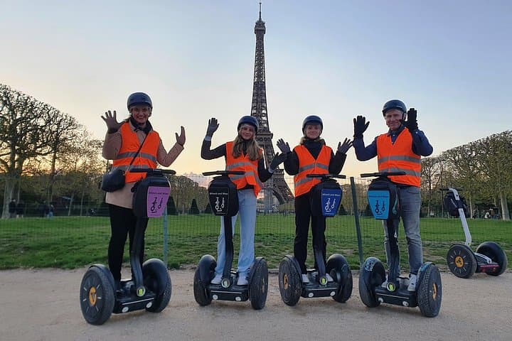 Segway by night ! Illuminated Paris — photo 9