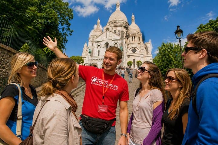 Montmartre and Sacré-Cœur Walking Tour with a Local Guide — photo 1