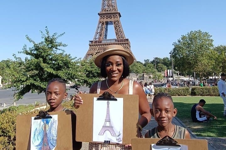 Eiffel Tower Drawing Workshop at the Eiffel Tower — photo 1