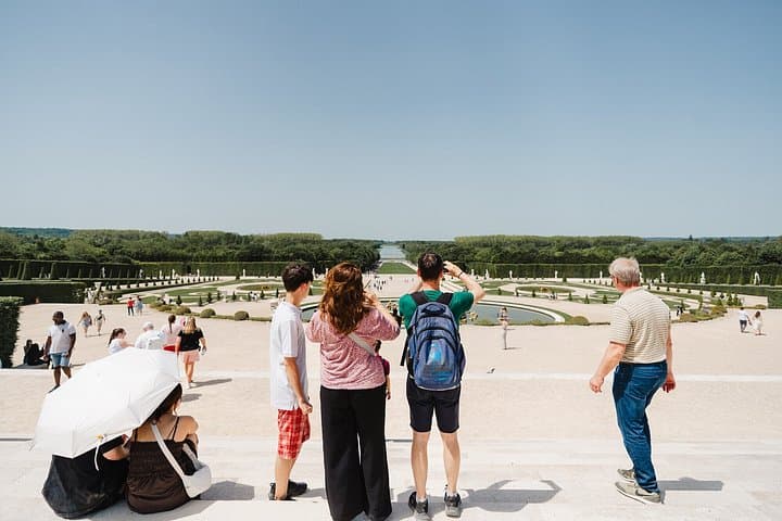 Versailles Palace Tour & Optional Gardens Access from Paris — photo 9