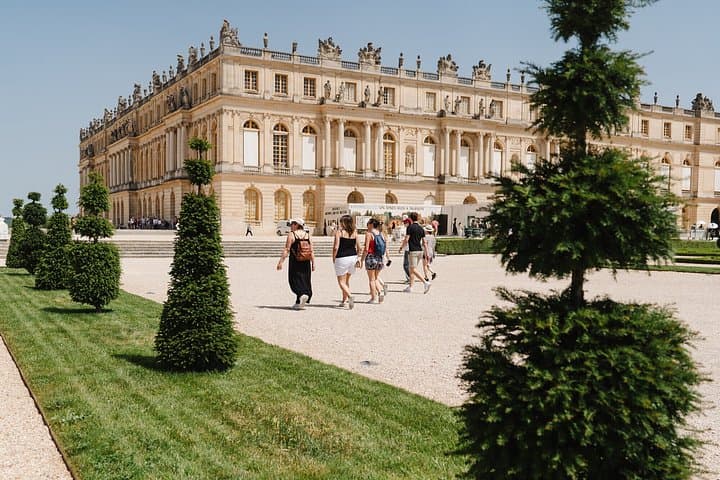 Versailles Palace Tour & Optional Gardens Access from Paris — photo 5