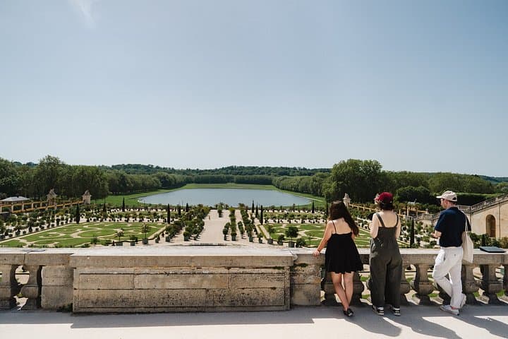 Versailles Palace Tour & Optional Gardens Access from Paris — photo 8