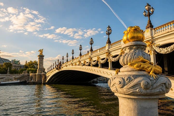 Paris Treasure Hunt – Explore the Seine from Louvre to Eiffel — photo 5