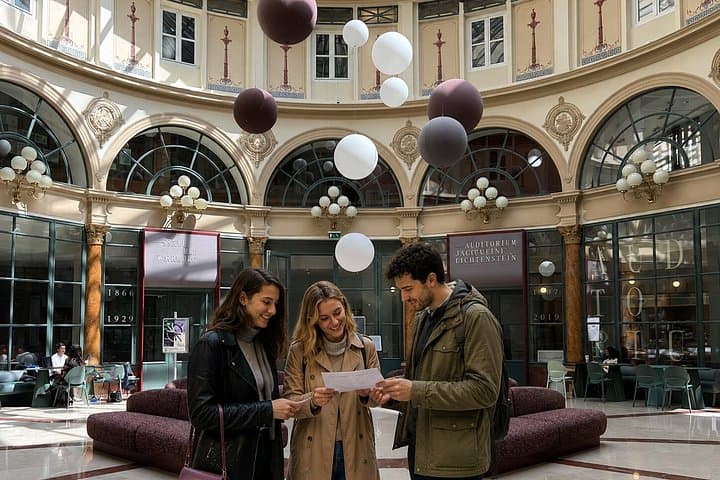 Explore the Covered Passages of Paris with a track game — photo 6