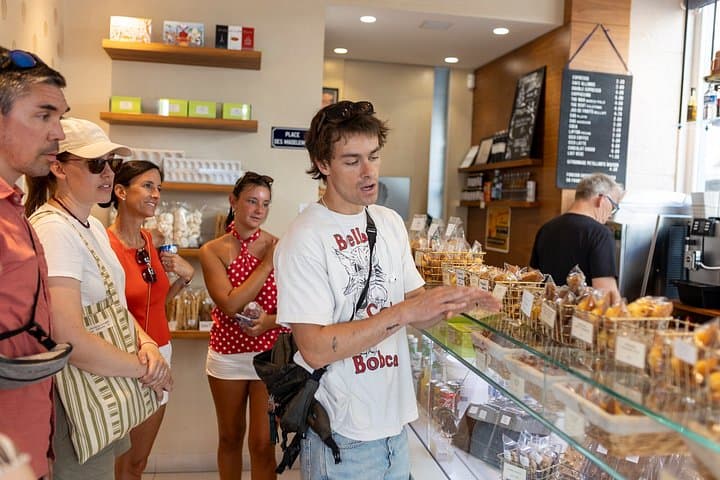 Paris Montmartre Chocolates and Pastry Private Food Tour — photo 20
