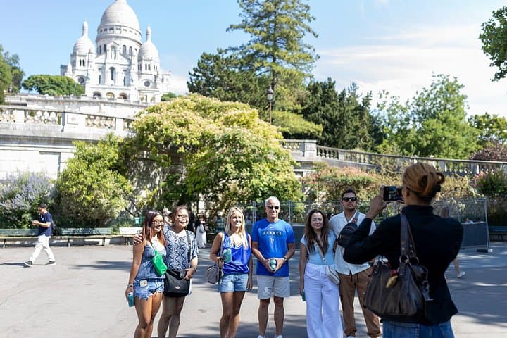 Private Montmartre Food Tour with Wine, Cheese and Pastries — photo 6