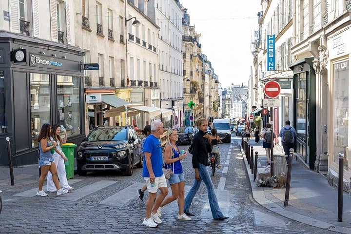 Private Montmartre Food Tour with Wine, Cheese and Pastries — photo 18