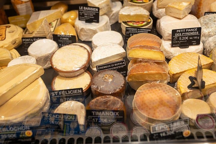 Private Montmartre Food Tour with Wine, Cheese and Pastries — photo 20