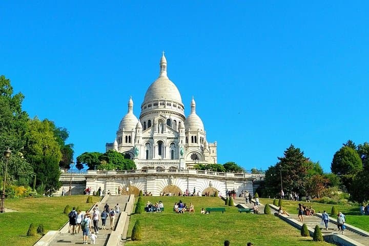Guided Tour of Paris Discover Iconic Landmarks with an Expert — photo 13