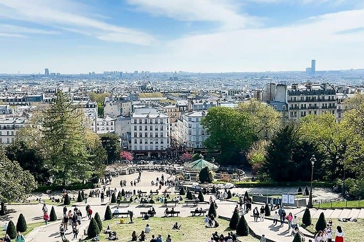 Guided Tour of Paris Discover Iconic Landmarks with an Expert — photo 19