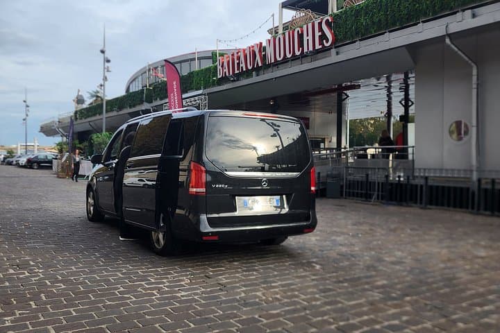 Private Van Transfer Paris Airport CDG to Paris — photo 18
