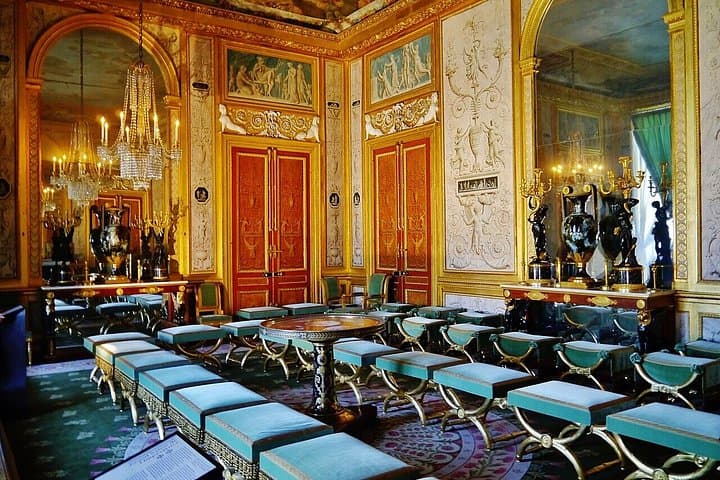 From Paris Château de Fontainebleau Vaux-le-Vicomte Guided Tour — photo 8