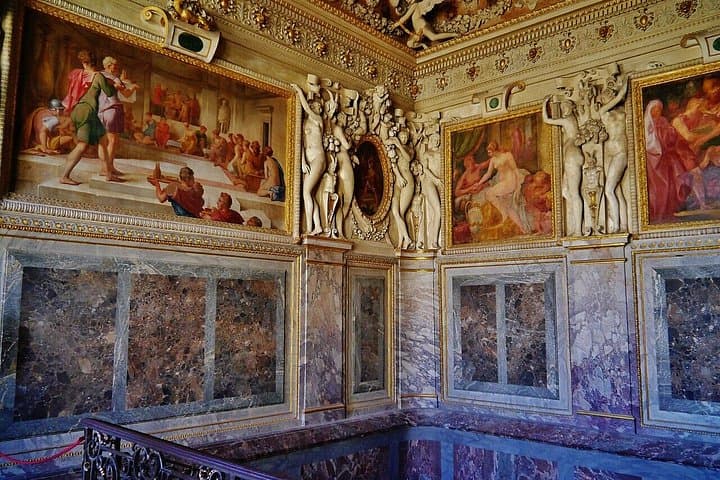 From Paris Château de Fontainebleau Vaux-le-Vicomte Guided Tour — photo 16