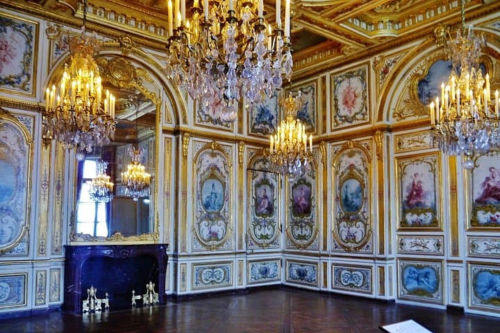 From Paris Château de Fontainebleau Vaux-le-Vicomte Guided Tour — photo 18