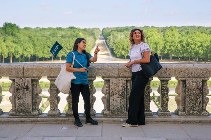 Guided Loire Valley Day Trip with Chambord, Chenonceau & Cheverny — photo 3