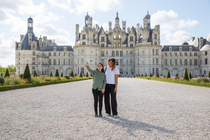Loire Valley Castles Day Trip with Audio Guided Option from Paris — photo 1