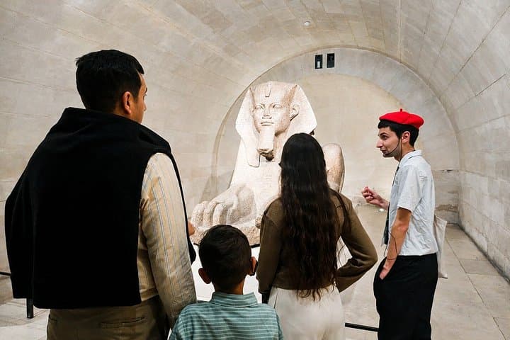 Louvre Museum Small-Group Guided Tour with Masterpieces & Access — photo 8