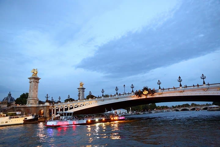 Eiffel Tower Tour with Optional Summit and Seine River Cruise — photo 16