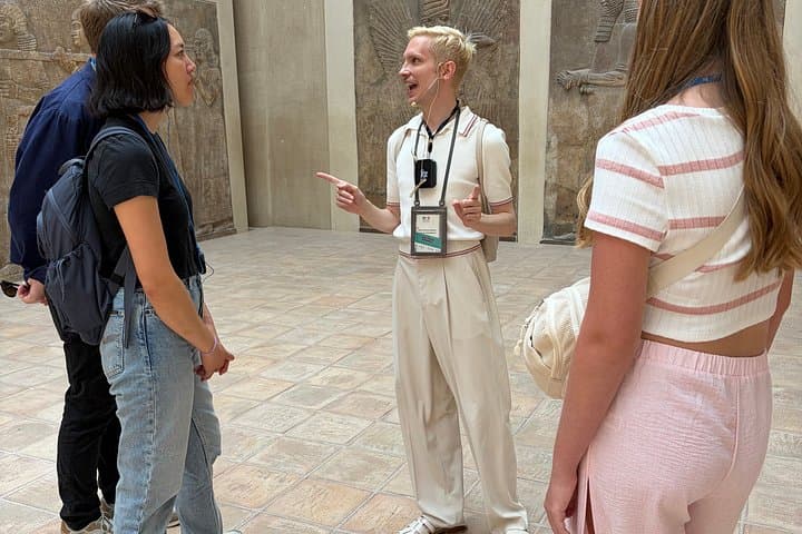Louvre: Everything but the Mona Lisa - Limited to 6 Guests — photo 11