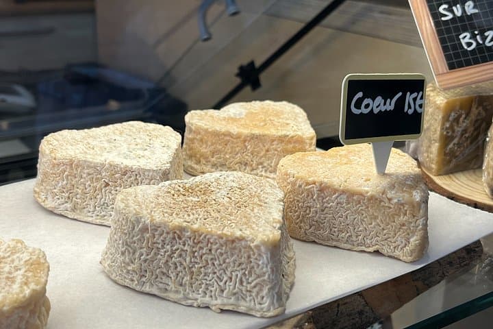 Paris Cheese Walk: Learn how to buy and taste 10 cheeses — photo 6