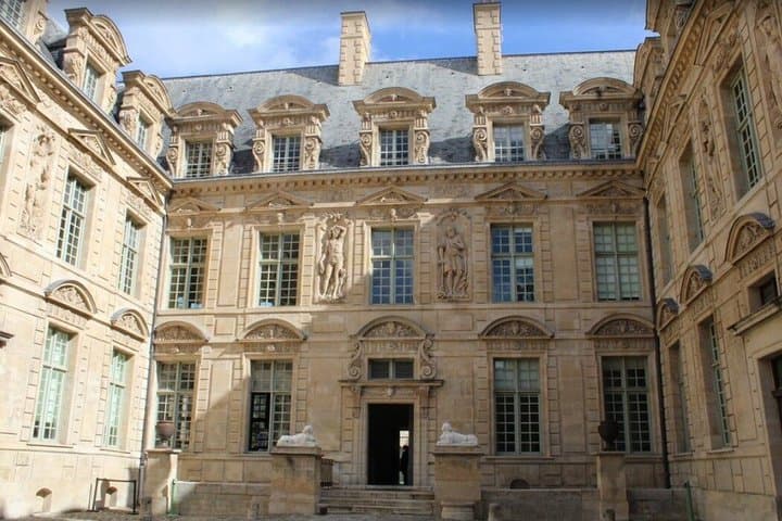 Paris Le Marais Guided Walking Tour — photo 6
