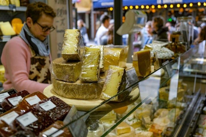 Eating Paris: Montmartre Food Tour & French Wine Experience — photo 17