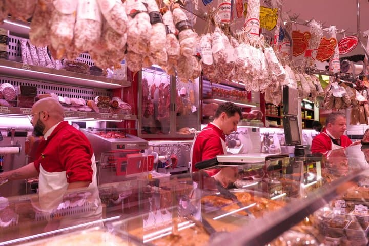 Eating Paris: Montmartre Food Tour & French Wine Experience — photo 16