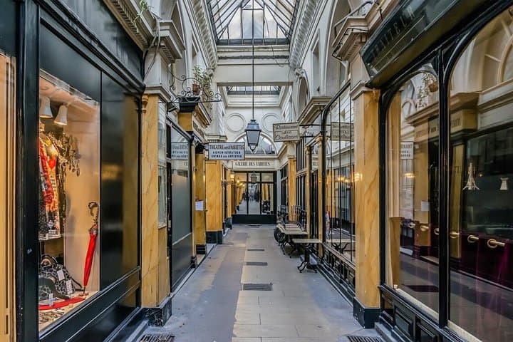 Secret Covered Passages Tour in Paris — photo 13