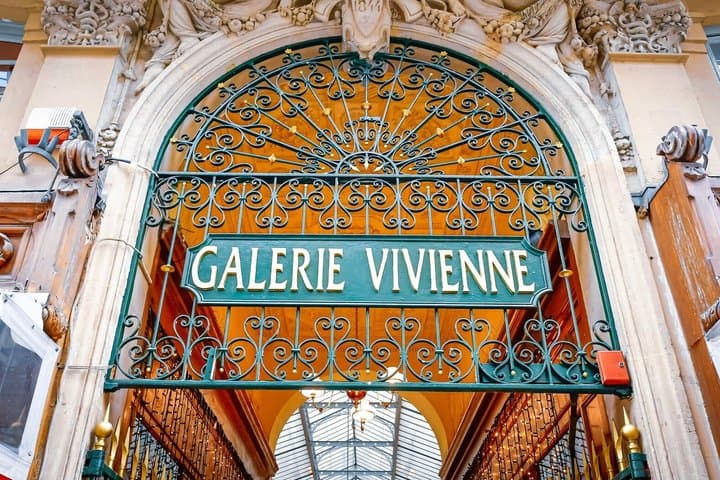 Secret Covered Passages Tour in Paris — photo 2