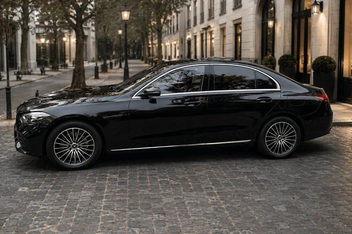 Paris City Center to CDG Airport – Premium Private Transfer — photo 2