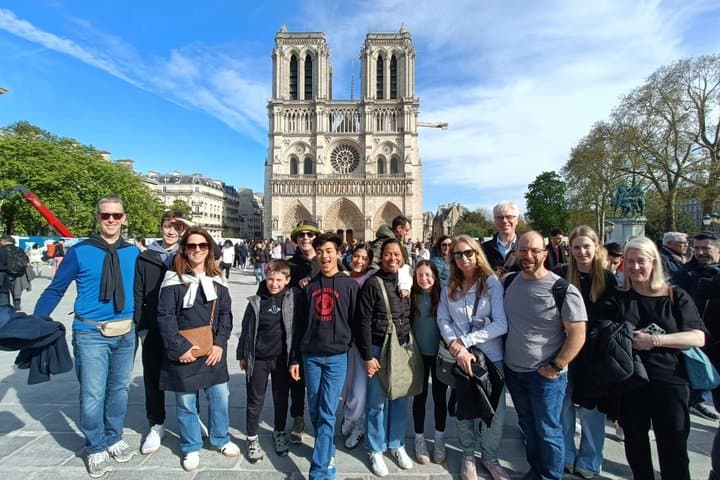 Paris Half-Day: 30+ Sights, Eiffel Tower, Montmartre & Notre-Dame — photo 17