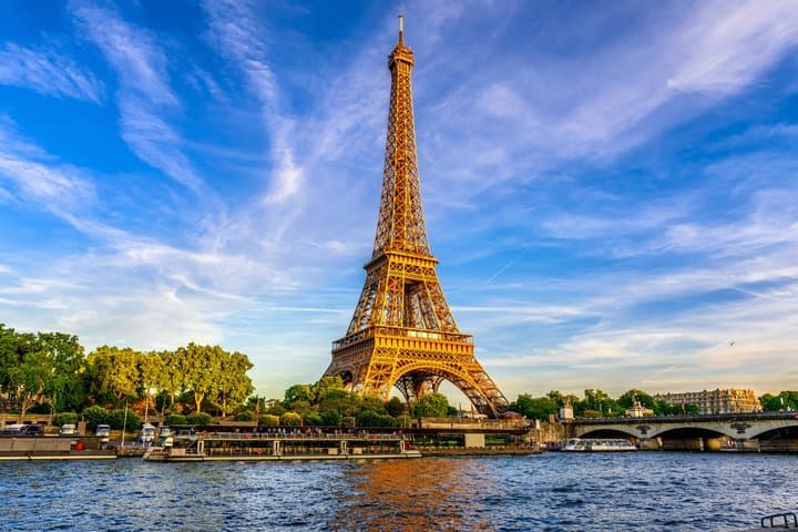 Paris 15+ Highlights: Eiffel Tower, Notre-Dame & Louvre — photo 1