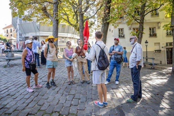 Montmartre and Sacré-Cœur Walking Tour with a Local Guide — photo 9