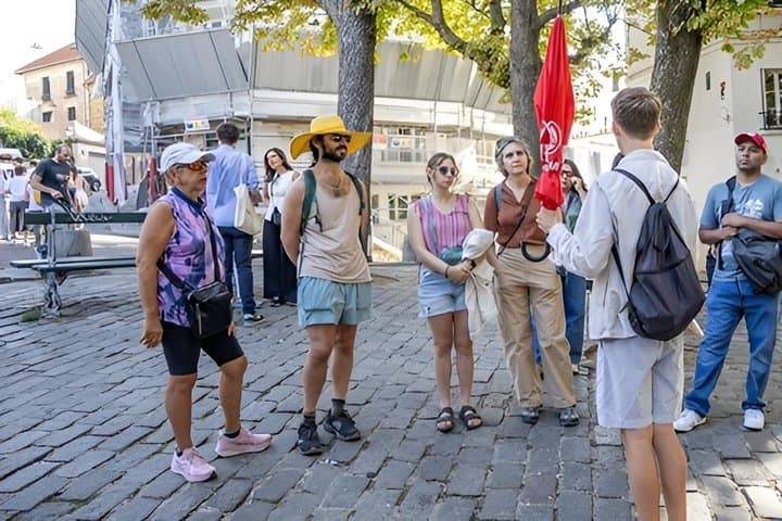 Montmartre and Sacré-Cœur Walking Tour with a Local Guide — photo 12